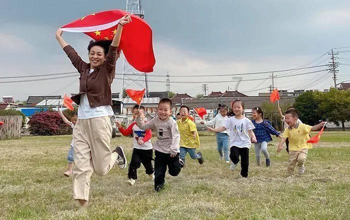 收二手房，应该注意点什么?游戏画面